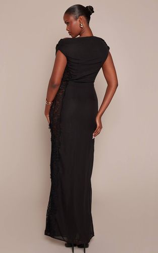 Black Robe Longue Chartreuse Tissée Avec Détails En Dentelle Sur Les Côtés | Taille 42 - PrettyLittleThing - Modalova