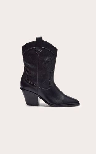 Black Bottines Western Brodées En Synthétiquecuir | Taille 38 - PrettyLittleThing - Modalova