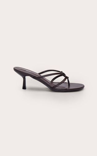 Brown Mules À Talons Avec Anneau Et Bride Entre-orteils | Taille 38 - PrettyLittleThing - Modalova