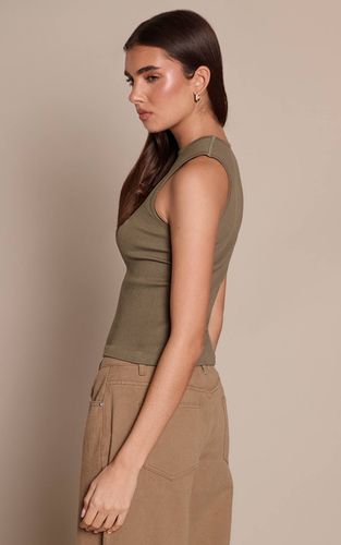 Olive Débardeur Ajusté À Col Rond En Maille Côtelée Contour | Taille XS - PrettyLittleThing - Modalova