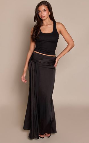 Black Jupe Longue Drapée En Satin Avec Nœud | Taille 32 - PrettyLittleThing - Modalova