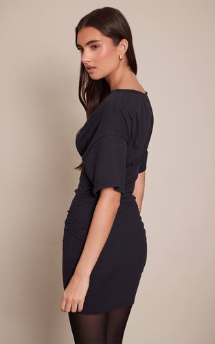 Black Robe Fourreau Froncée À Manches Courtes | Taille 42 - PrettyLittleThing - Modalova