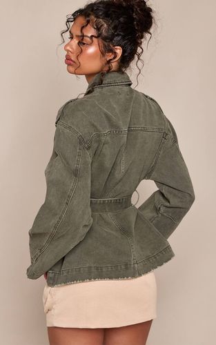 Khaki Surchemise En Denim À Taille Ceinturée | Taille 42 - PrettyLittleThing - Modalova