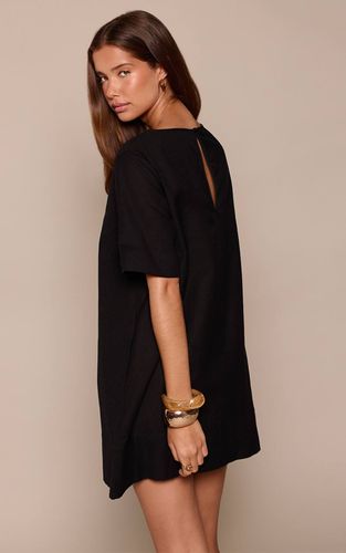 Black Robe Courte À Manches Courtes Aspect Lin | Taille 32 - PrettyLittleThing - Modalova