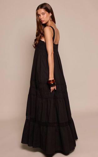 Black Robe Longue À Détails Brodés Aspect Lin | Taille 32 - PrettyLittleThing - Modalova