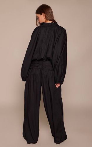 Black Pantalon Co-ord En Lin Avec Taille Froncée | Taille 32 - PrettyLittleThing - Modalova