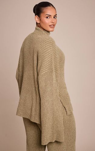 Khaki Synthétiquell Oversize En Maille Bouclée Côtelée Grande Taille | Taille XL - PrettyLittleThing - Modalova