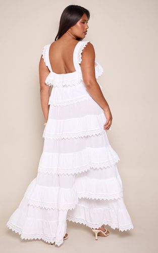 White Robe Longue À Bretelles Étagée Grande Taille | Taille 46 - PrettyLittleThing - Modalova