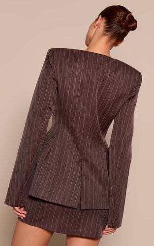 Brown Blazer Structuré En Tissu Tissé | Taille 32 - PrettyLittleThing - Modalova