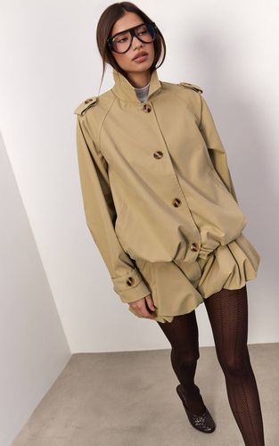 Stone Veste Trench Courte Coordonnée À Ourlet Bouffant | Taille 42 - PrettyLittleThing - Modalova