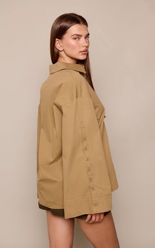 Khaki Chemise Oversize En Coton Avec Détail Boutons Aux Manches | Taille 32 - PrettyLittleThing - Modalova