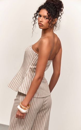 Mocha Haut Bustier Péplum En Lin À Rayures | Taille 38 - PrettyLittleThing - Modalova