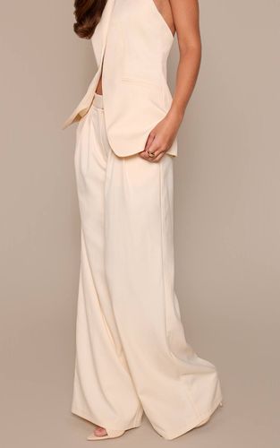 Cream Pantalon Droit Ajusté | Taille 42 - PrettyLittleThing - Modalova