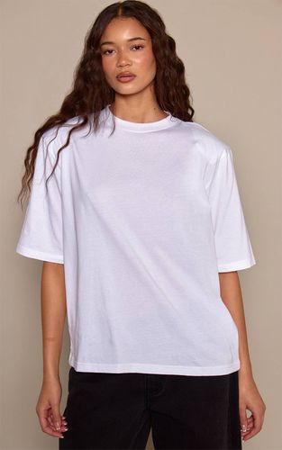 White T-shirt Boxy Chocolat À Détail D'épaule | Taille 32 - PrettyLittleThing - Modalova
