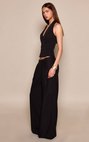 Black Pantalon Tailleur Plissé | Taille 42 - PrettyLittleThing - Modalova