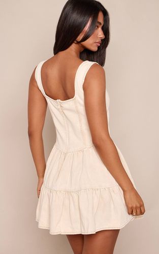 Stone Robe Courte En Denim Fluide À Encolure Carrée Avec Surpiqûres Contrastées Et Boutonnage Devant Petite | Taille 42 - PrettyLittleThing - Modalova