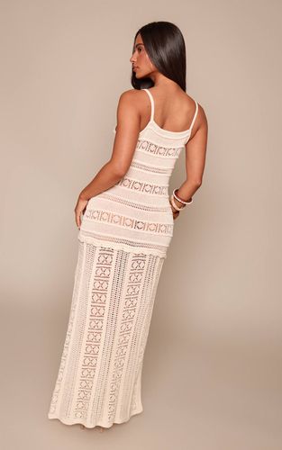 Cream Robe Longue Côtelée Au Crochet Avec Découpes Et Bretelles Pour Petite Taille | Taille Medium - PrettyLittleThing - Modalova