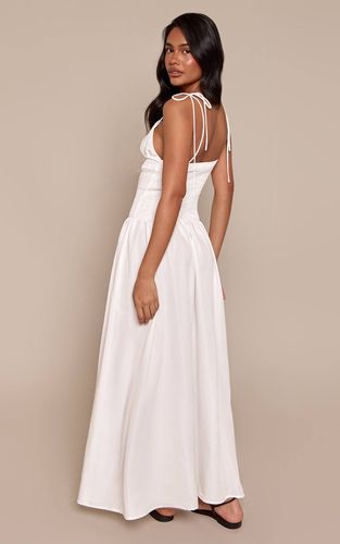 White Robe Longue Tissée À Bretelles Avec Taille Froncée | Taille 42 - PrettyLittleThing - Modalova