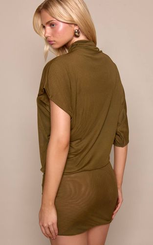 Olive Robe Moulante En Mesh À Manches Drapées | Taille 42 - PrettyLittleThing - Modalova
