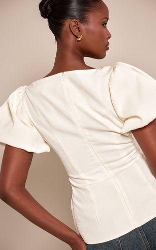 Cream Haut Ajusté Tissé À Manches Bouffantes | Taille 32 - PrettyLittleThing - Modalova