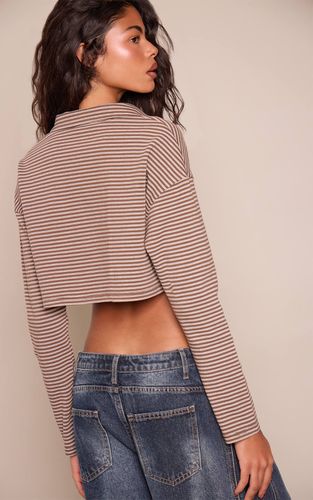 Brown Chemise Courte Oversize À Rayures Avec Poche Détail | Taille 42 - PrettyLittleThing - Modalova