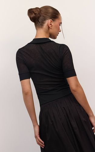 Black T-shirt Côtelé En Maille Dévorée Avec Col Détaillé | Taille 32 - PrettyLittleThing - Modalova