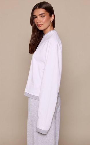 White T-shirt À Manches Longues Avec Détail À Double Couche | Taille 32 - PrettyLittleThing - Modalova