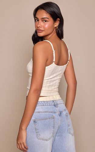 Cream Débardeur Long En Maille Ajourée Avec Détails De Coutures À Bretelles | Taille 42 - PrettyLittleThing - Modalova