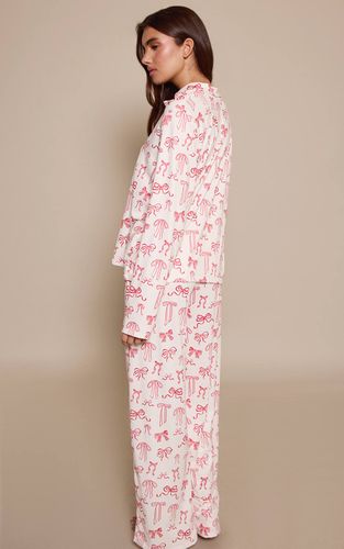 Cream Ensemble De Pyjama Imprimé À Manches Longues Avec Boutonnage | Taille XS - PrettyLittleThing - Modalova