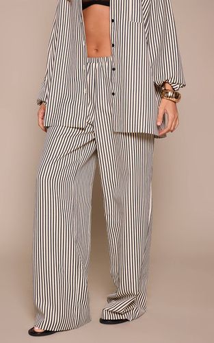 Black Pantalon Large À Rayures Fines Ensemble Coordonné | Taille 32 - PrettyLittleThing - Modalova