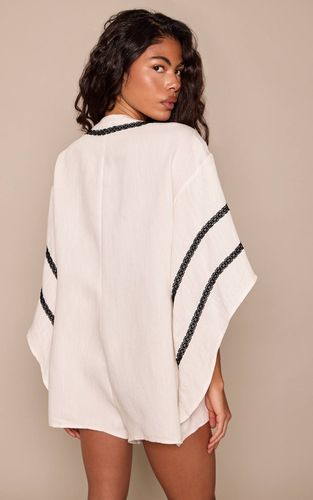Cream Combi-short Vaporeux Aspect Lin Avec Nœud Devant | Taille 44 - PrettyLittleThing - Modalova