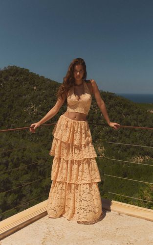 Peach Jupe Maxi À Volants Étagés Extrêmes En Dentelle Douce Coordonnée | Taille 32 - PrettyLittleThing - Modalova
