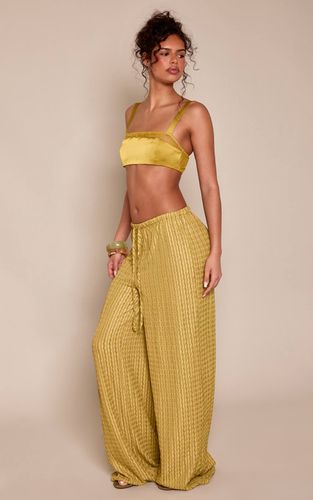 Olive Pantalon Large Fluide À Texture | Taille 42 - PrettyLittleThing - Modalova