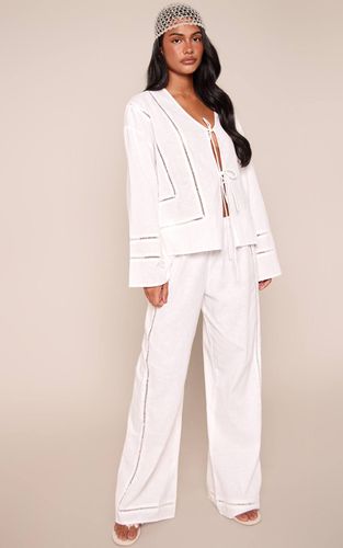 White Ensemble Coordonné Pantalon En Lin Avec Détails Ajourés | Taille 34 - PrettyLittleThing - Modalova