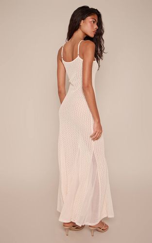 Cream Robe Longue Texturée À Bretelles Fines Et Encolure Dégagée | Taille 42 - PrettyLittleThing - Modalova