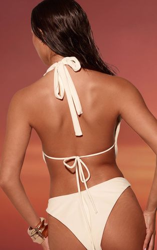 Cream Haut De Bikini À Col Bénitier Avec Détail Coquillage | Taille 36 - PrettyLittleThing - Modalova