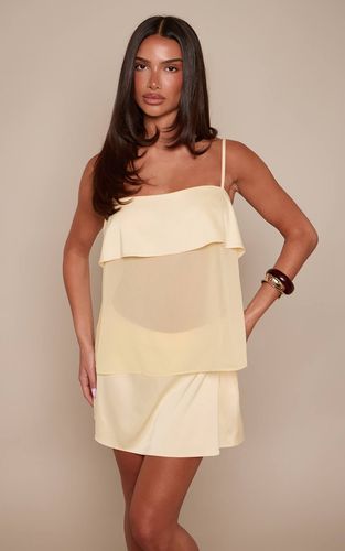 Lemon Ensemble Coordonné Mini-jupe Fluide En Satin | Taille 32 - PrettyLittleThing - Modalova