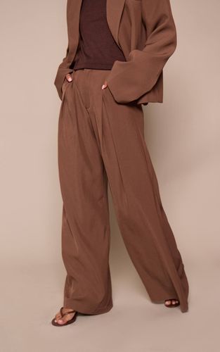Brown Pantalon Large Plissé Tailleur Champignon Ensemble Coordonné | Taille 42 - PrettyLittleThing - Modalova