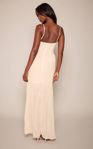 Lemon Robe Maxi À Bretelles Spaghetti Avec Détail D'ourlet Plissé Tissé | Taille 42 - PrettyLittleThing - Modalova