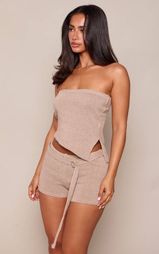 Short Mini Ajusté En Maille Avec Détail Ceinture Petite | Taille Medium - PrettyLittleThing - Modalova