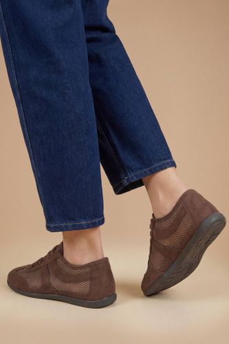 Baskets À Lacets Lucy En Mesh | Taille 8 - Oasis - Modalova