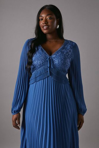 Robe Longues Manches à Plis avec Insert en Dentelle Plus | Taille 48 - Coast - Modalova