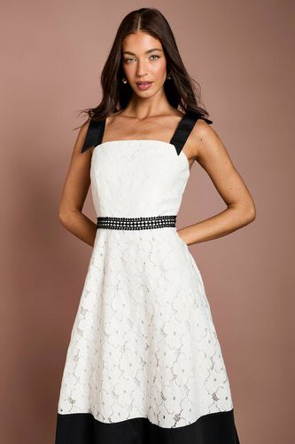 Robe Midi En Dentelle Florale Avec Nœuds Aux Épaules | Taille 46 - Coast - Modalova