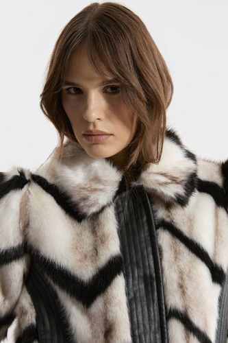 Veste Courte Ceinturée à Panneaux Rayés en synthétique et synthétiquecuir | Taille 16 - KarenMillen - Modalova