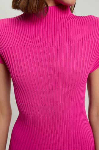 Robe midi en tricot avec détail de point | Taille Medium - KarenMillen - Modalova