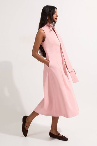 Robe midi ajustée en viscose extensible compacte à col noué et jupe pleine | Taille 16 - KarenMillen - Modalova