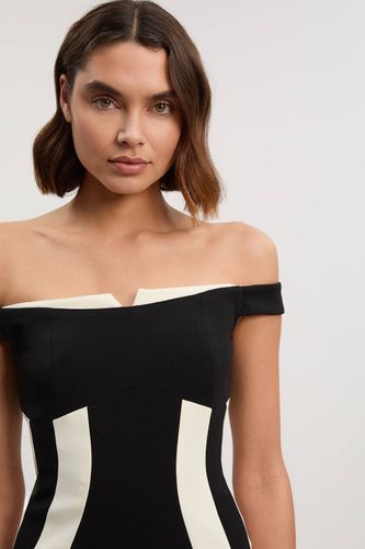 Robe Midi Bardot Ajustée à Blocs de Couleurs en Tissu Stretch Compact | Taille 14 - KarenMillen - Modalova