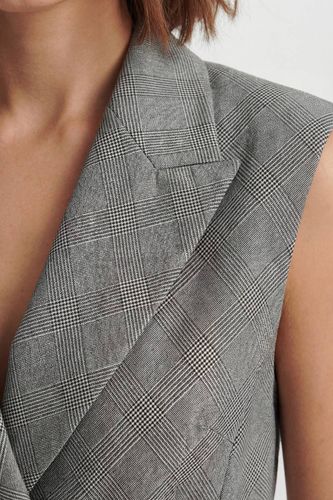 Blazer Sans Manches À Carreaux Souples Avec Détail Cache-cœur Ajusté | Taille 16 - KarenMillen - Modalova