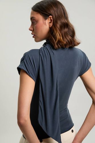 Haut En Jersey À Col Bénitier Avec Détail De Lien Noué | Taille Medium - KarenMillen - Modalova