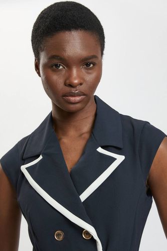 Robe Midi Ajustée Cintrée À Double Boutonnage En Stretch Compact Avec Liseré Contrastant | Taille 16 - KarenMillen - Modalova